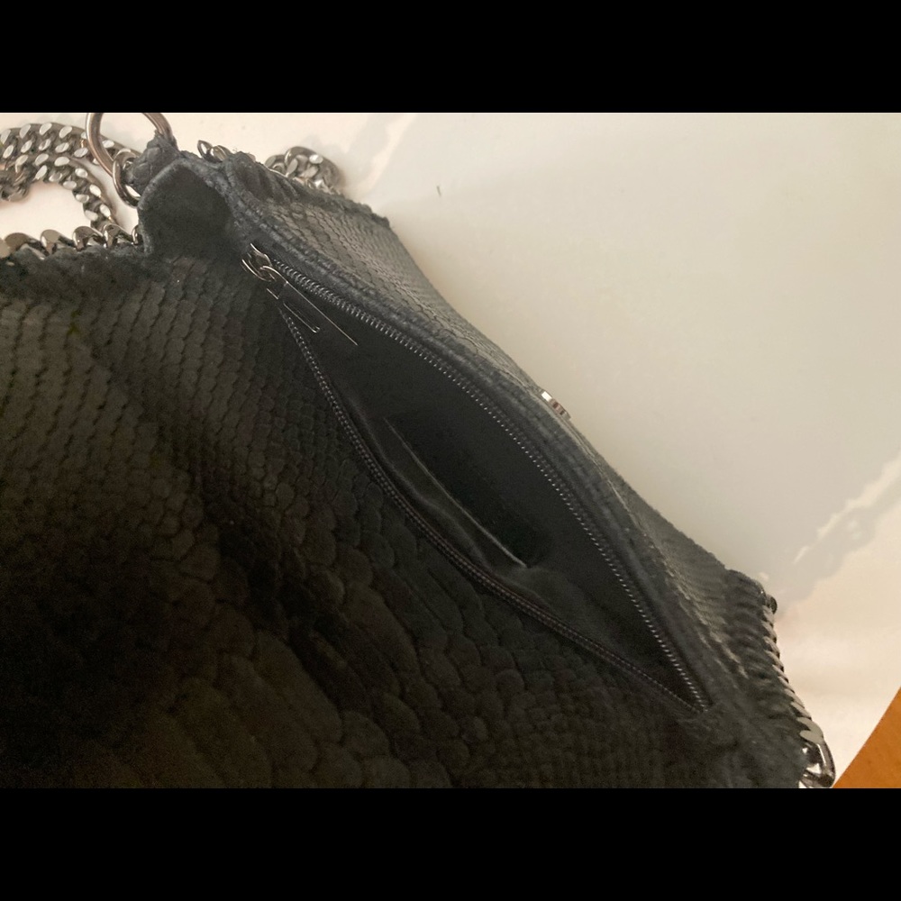 Handbag - Picture 7 of 10